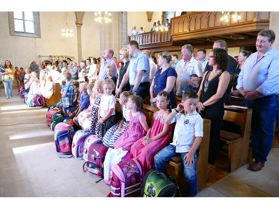 Ökumenischer Einschulungsgottesdienst in St. Crescentius (Foto: Karl-Franz Thiede)